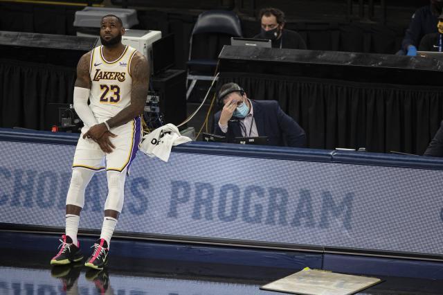 hth.com-NBA再度升级防疫政策：球员所有情况必须佩戴口罩