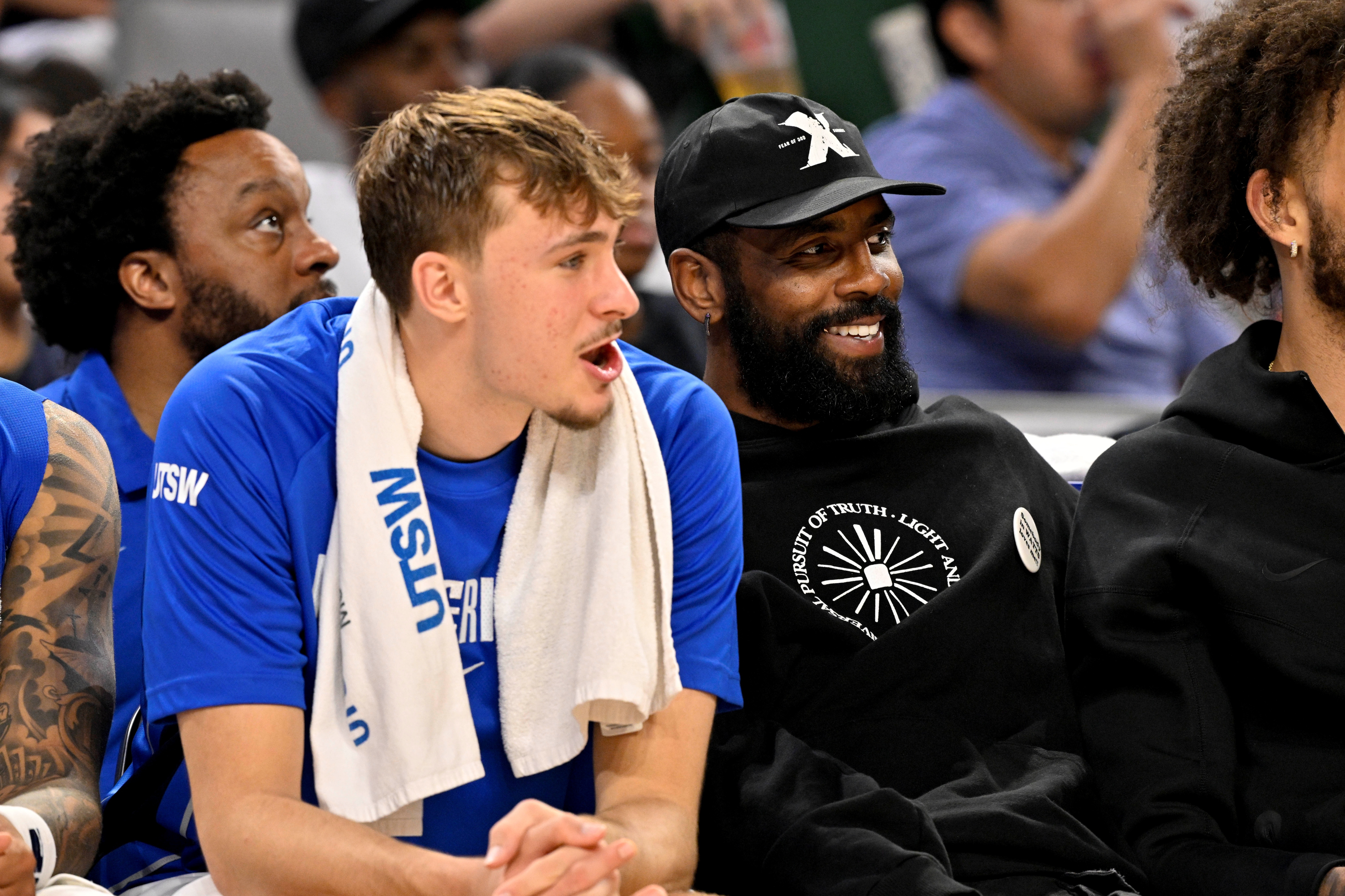 hth-美记畅想独行侠再中状元首发：欧文 弗拉格 迪班萨 莱夫利 马绍尔